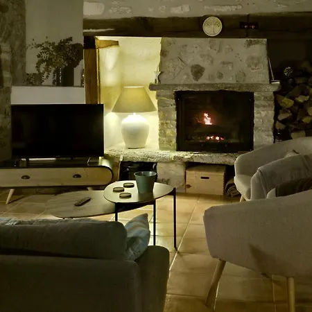 Maison De Charme Portobelo Dans Avec Vue Carennac