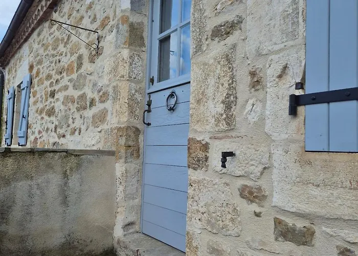 Maison De Charme Portobelo Dans Avec Vue Дом отдыха
